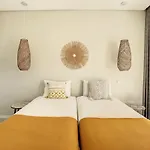 Villa Noah - Private Sunset Hideaway By Lovelystay *