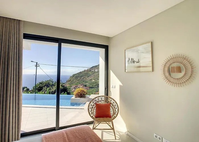 Noah - Private Sunset Hideaway By Lovelystay