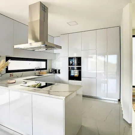 Noah - Private Sunset Hideaway By Lovelystay Βίλα