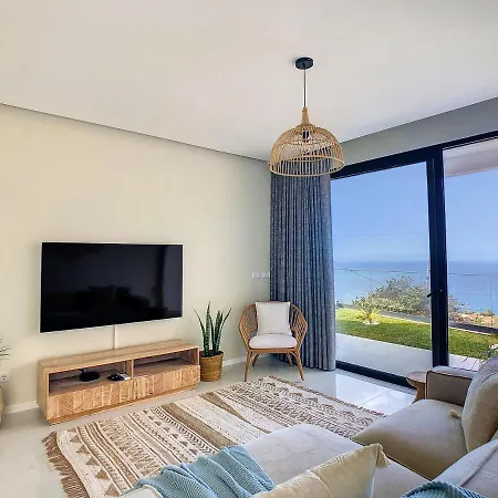 Villa Noah - Private Sunset Hideaway By Lovelystay